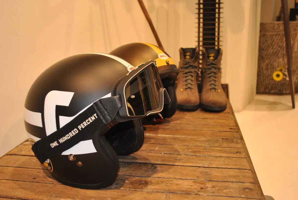 Ducati presenta a EICMA la linea di abbigliamento e accessori Scrambler (8)