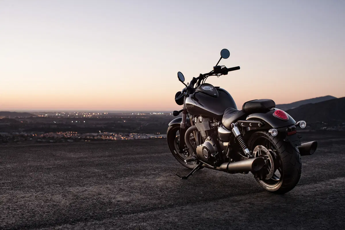 Triumph Thunderbird Night Storm 1107 m.y. 2015 (11)