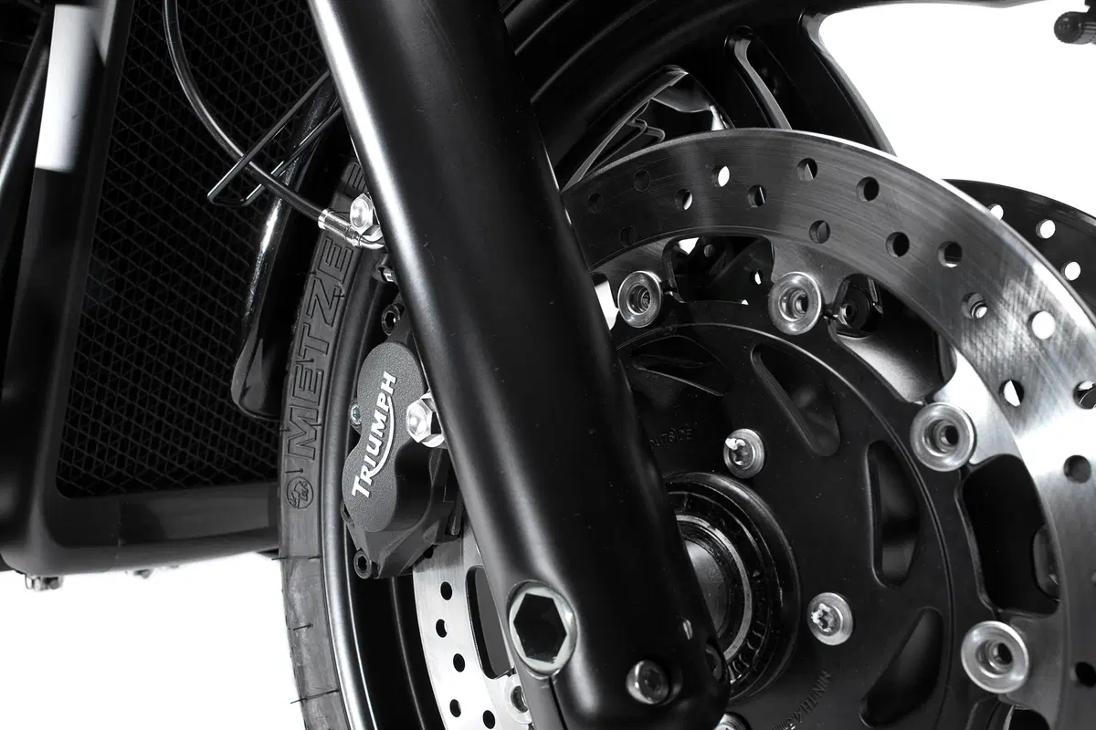 Triumph Thunderbird Night Storm 1107 m.y. 2015 (31)