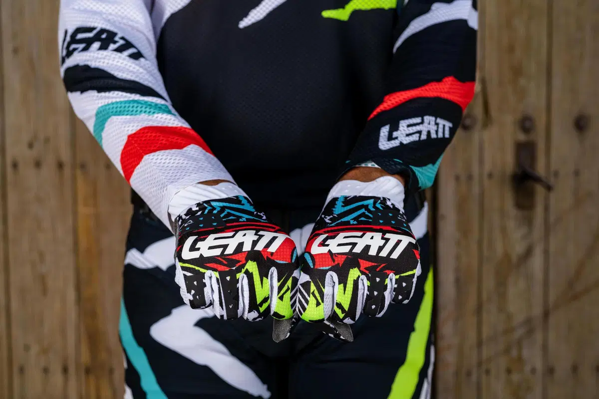 Leatt presenta la nuova collezione Moto 2023 (9)