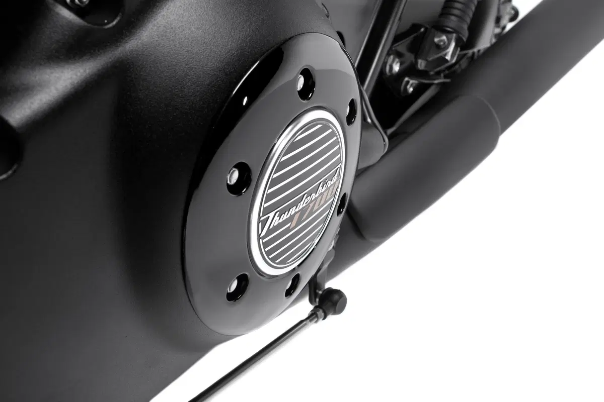 Triumph Thunderbird Night Storm 1107 m.y. 2015 (35)