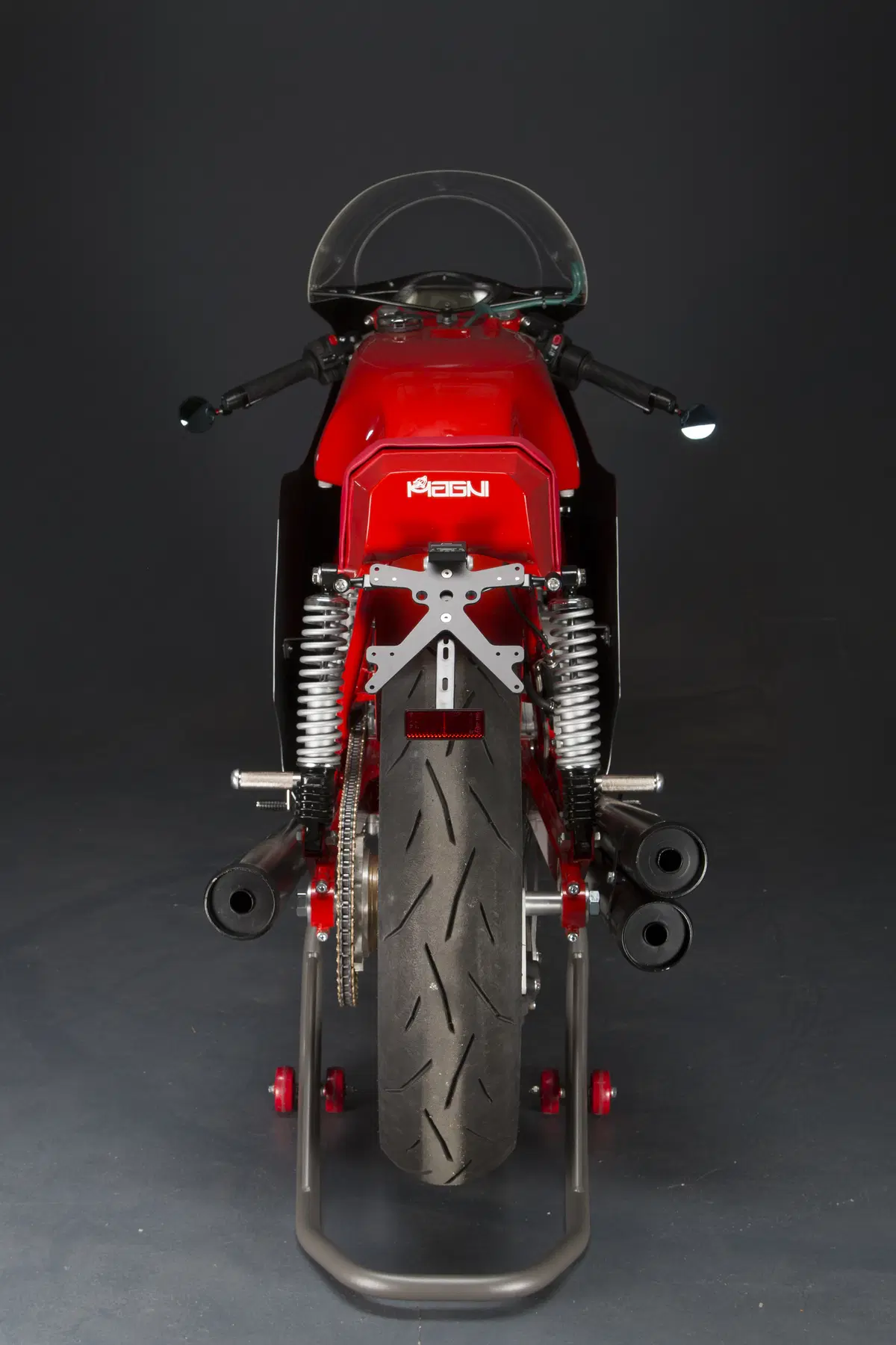 Magni Filo Rosso  (12)