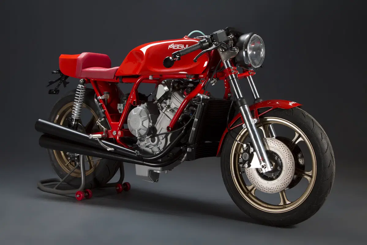 Magni Filo Rosso  (17)