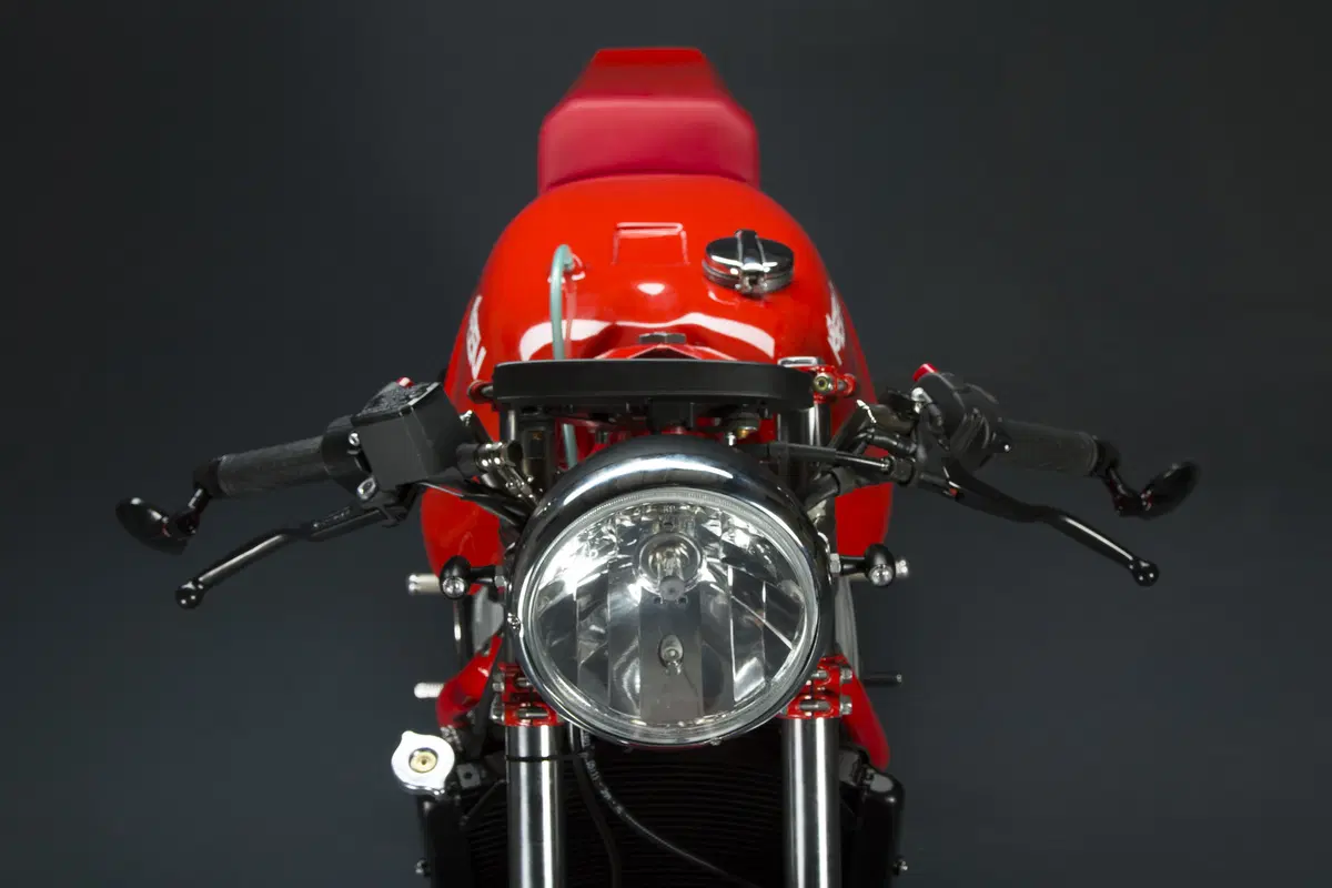 Magni Filo Rosso  (25)