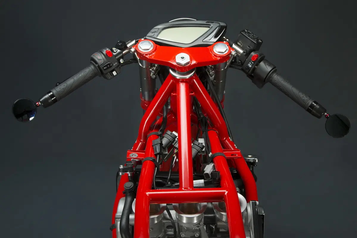 Magni Filo Rosso  (42)