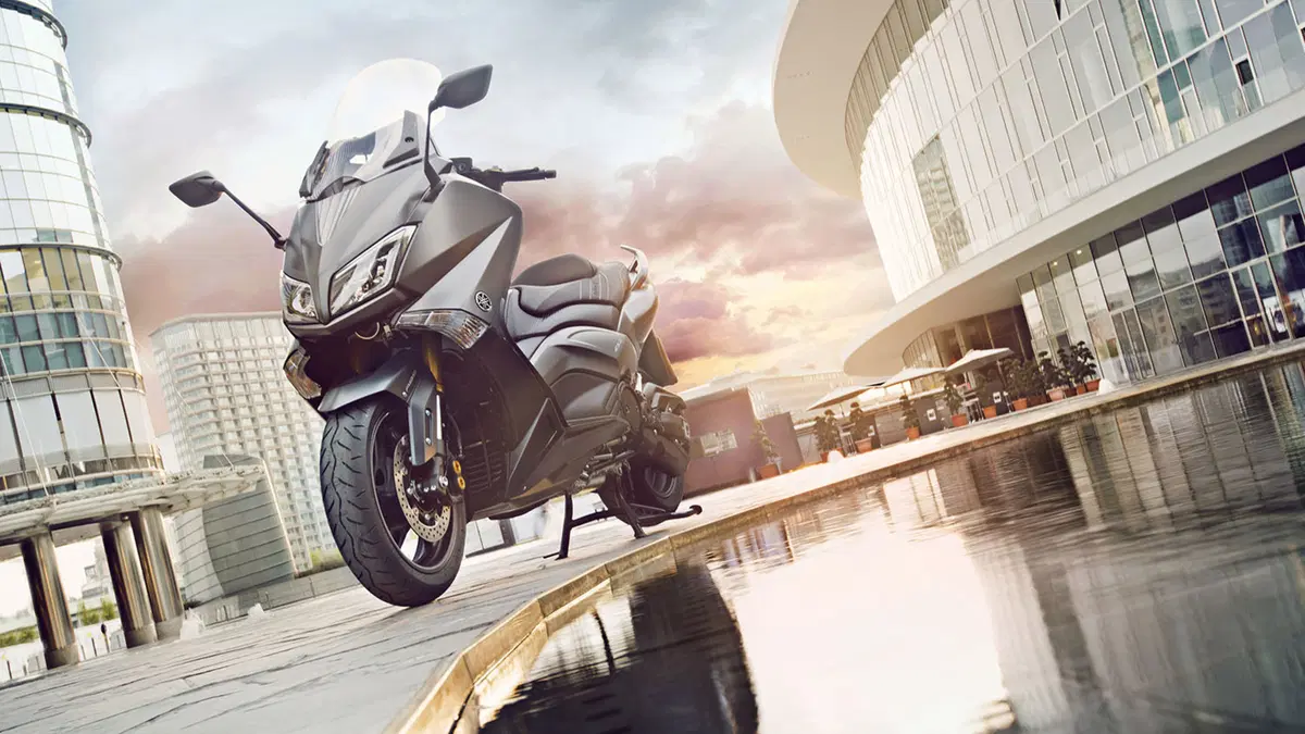 Yamaha TMAX  2015 (9)