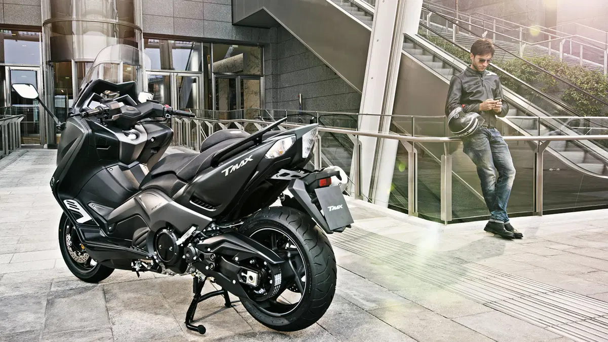 Yamaha TMAX  2015 (10)