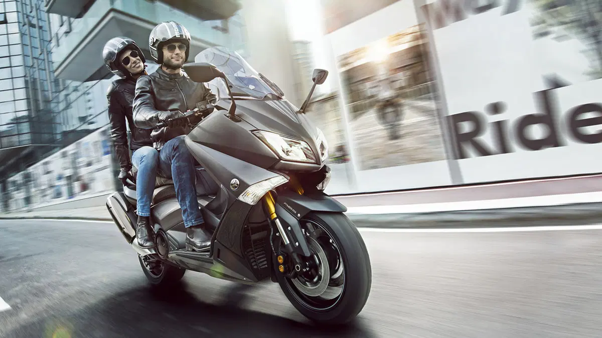 Yamaha TMAX  2015 (8)