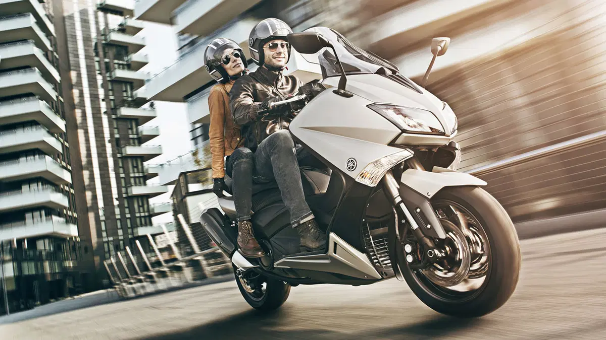 Yamaha TMAX  2015 (16)