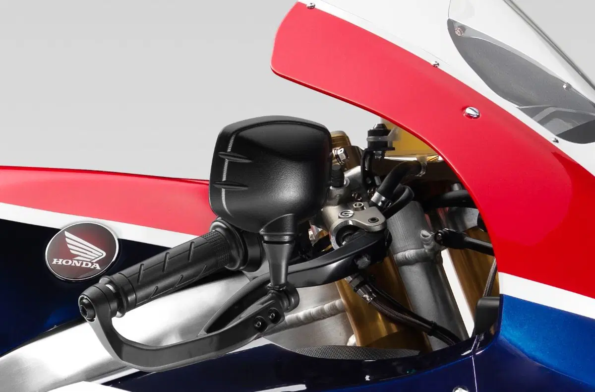 Honda RC213V-S, MotoGP replica (11)