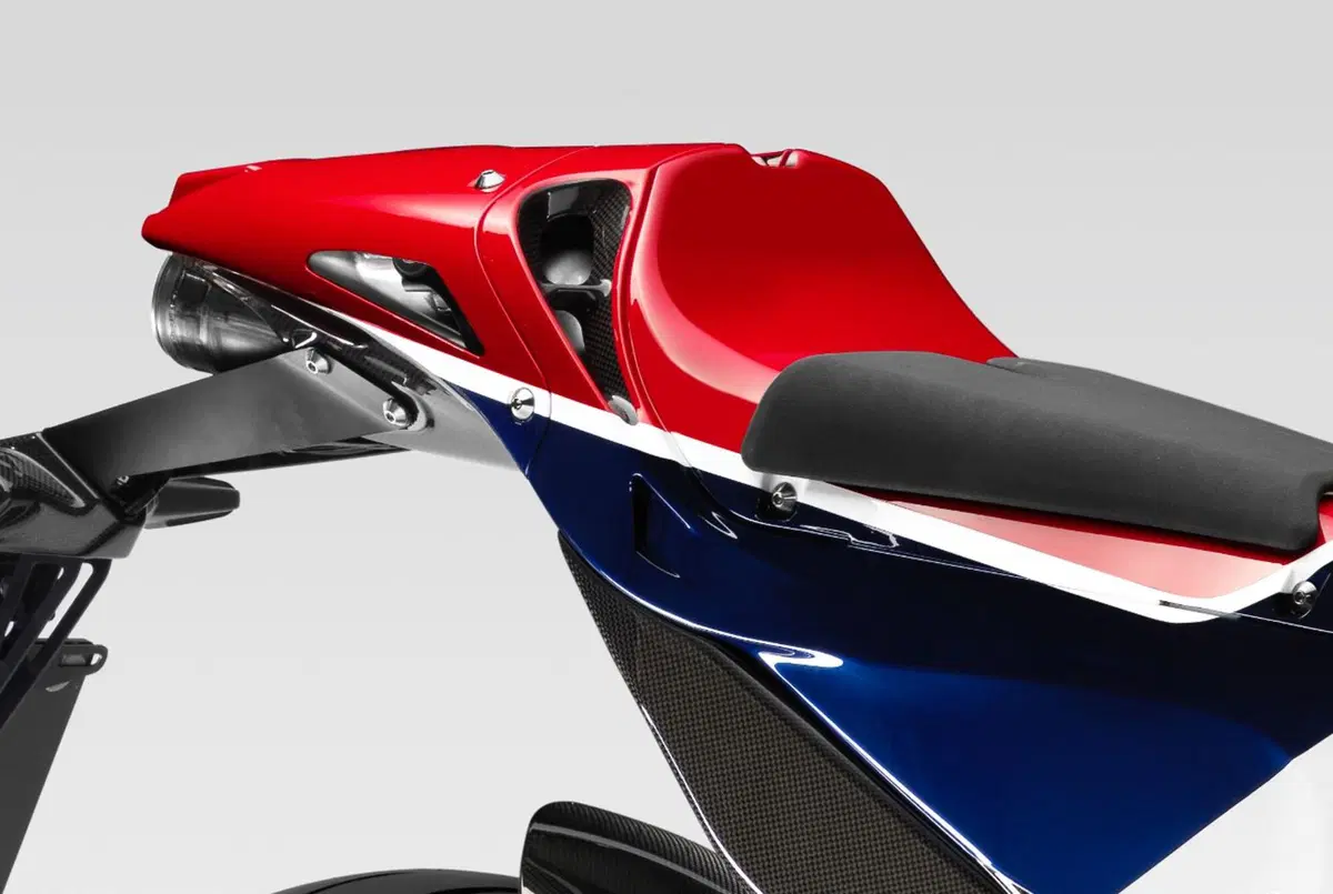 Honda RC213V-S, MotoGP replica (13)