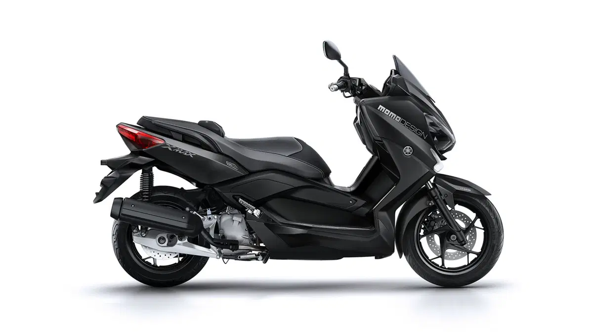 Yamaha X-MAX 125 e 250 Momodesign (18)