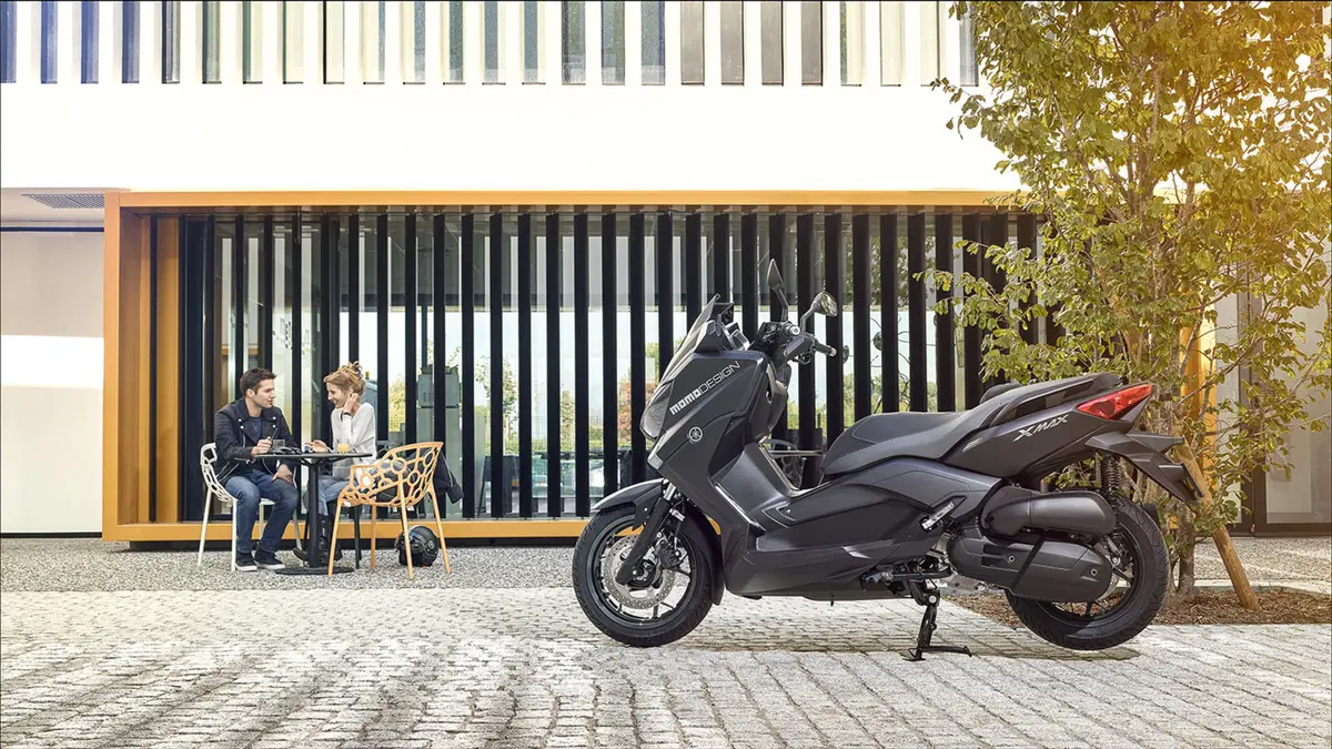 Yamaha X-MAX 125 e 250 Momodesign (15)