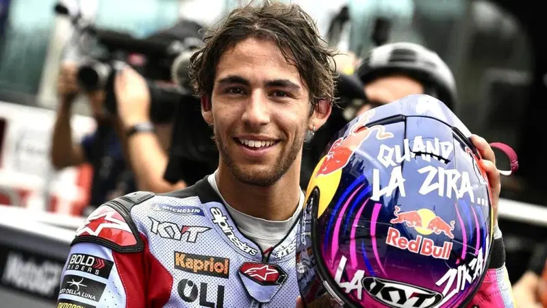 MotoGP 2022. GP di San Marino a Misano. Enea Bastianini in pista con la livrea dedicata a Fausto Gresini: "Incredibile"