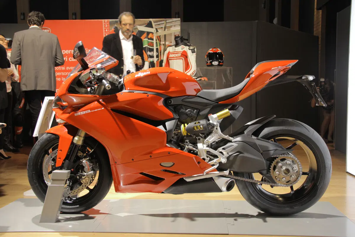 Ducati Panigale 1299 (2)