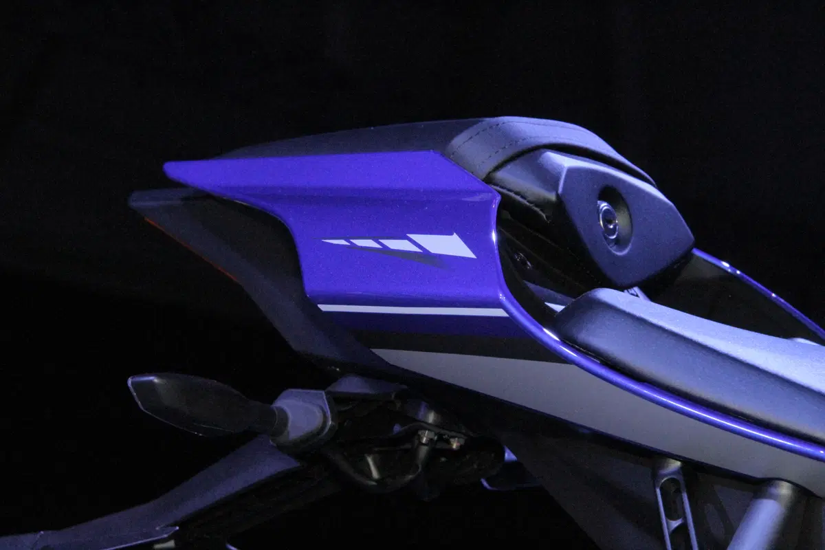 Yamaha YZF-R1 2015 (22)