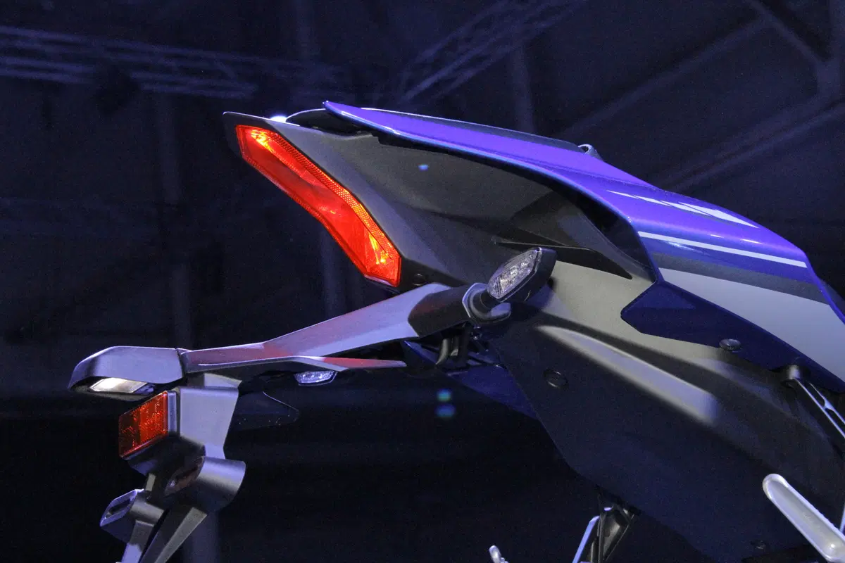 Yamaha YZF-R1 2015 (26)