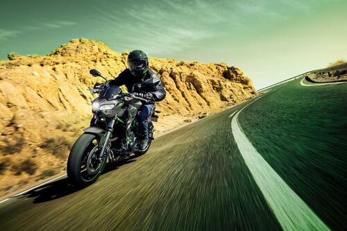 Nuove Kawasaki Z650 e Ninja 650: perché si guidano meglio? (5)