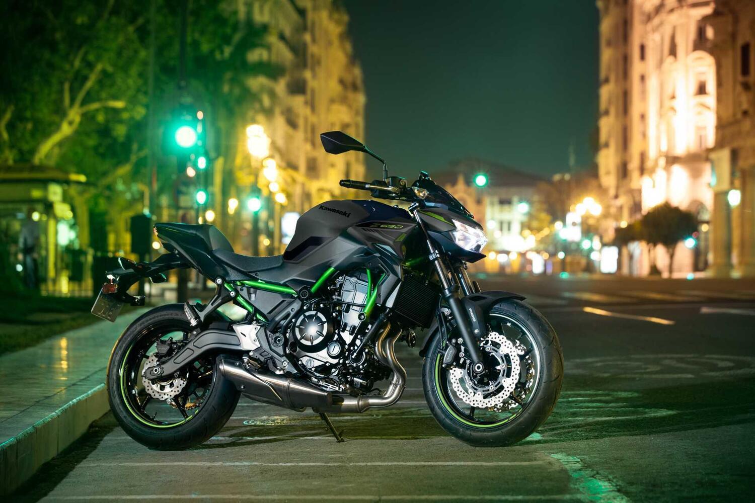 Nuove Kawasaki Z650 e Ninja 650: perché si guidano meglio?