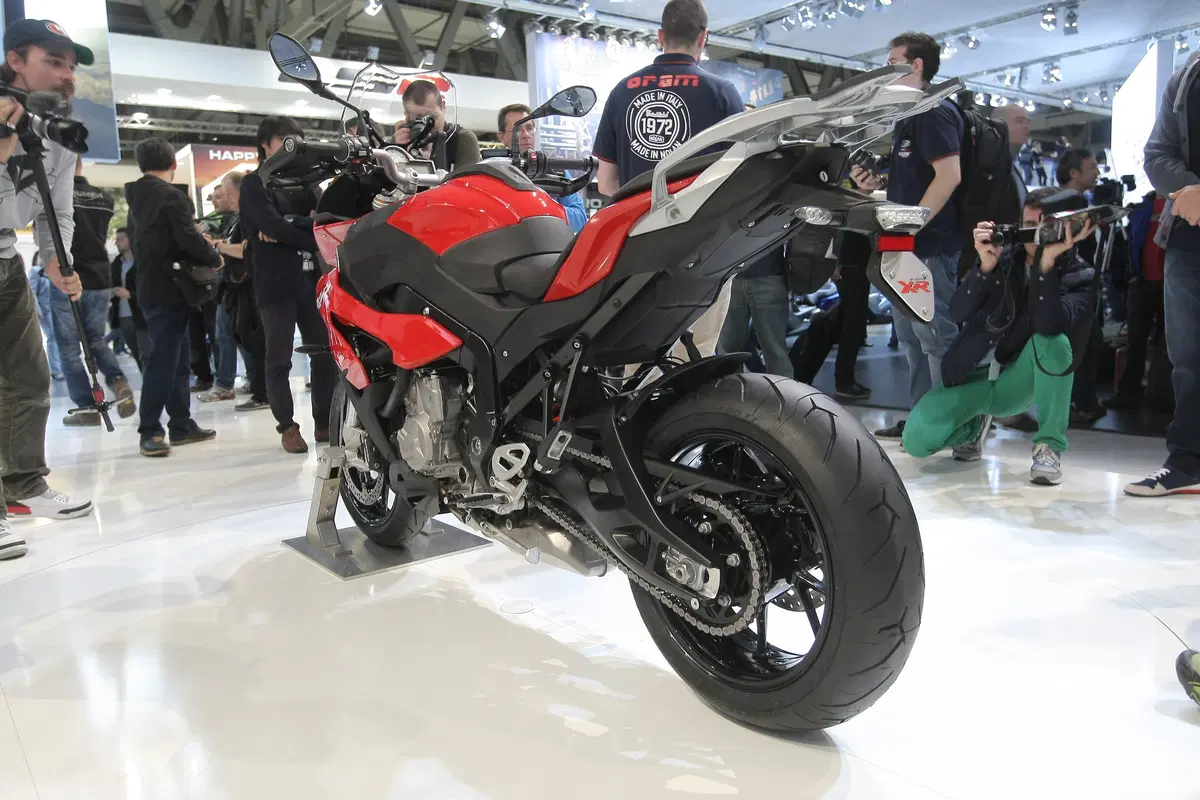 BMW S1000 XR 2015 (4)