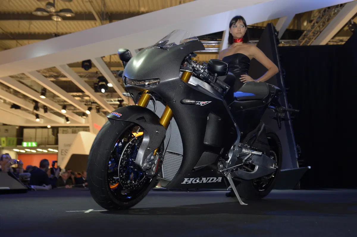 Honda RC213V-S, MotoGP replica (7)