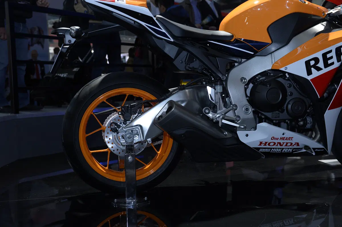 Honda: nuove colorazioni gamma 2015 (4)