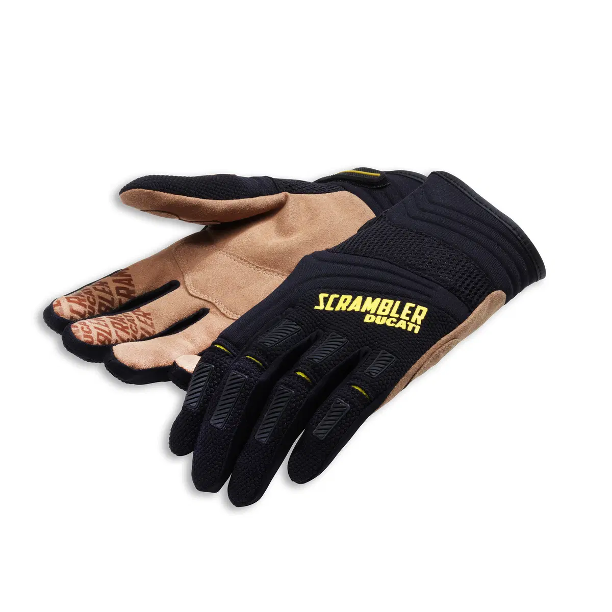 Ducati presenta a EICMA la linea di abbigliamento e accessori Scrambler (38)