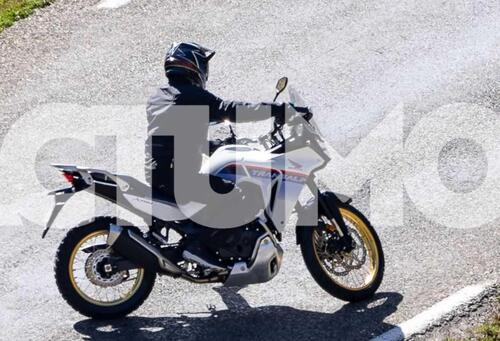 Nuova Honda Transalp 750: eccola! [Foto spia]