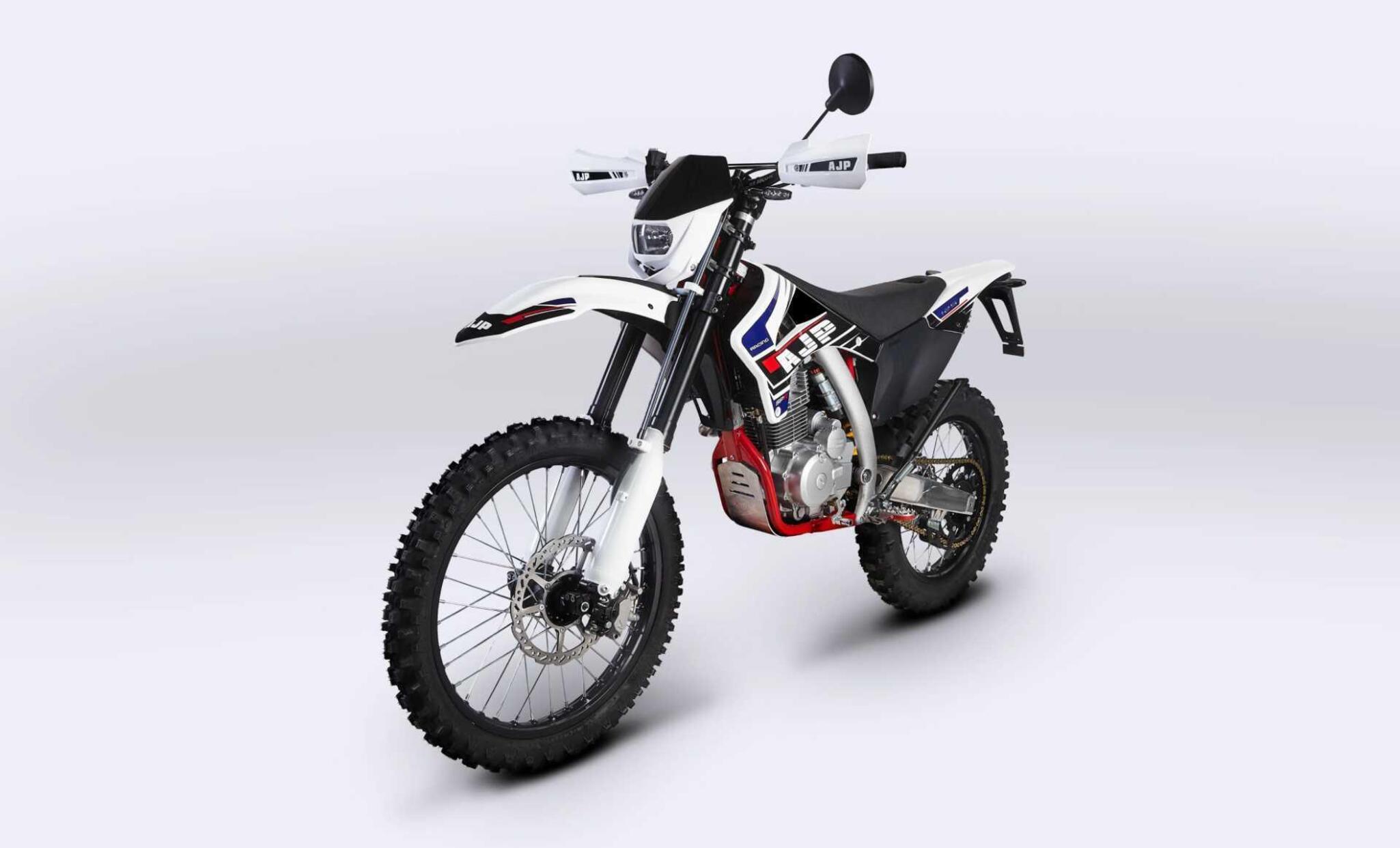 AJP SPR 125 Enduro (2023 - 24), Prezzo E Scheda Tecnica - Moto.it