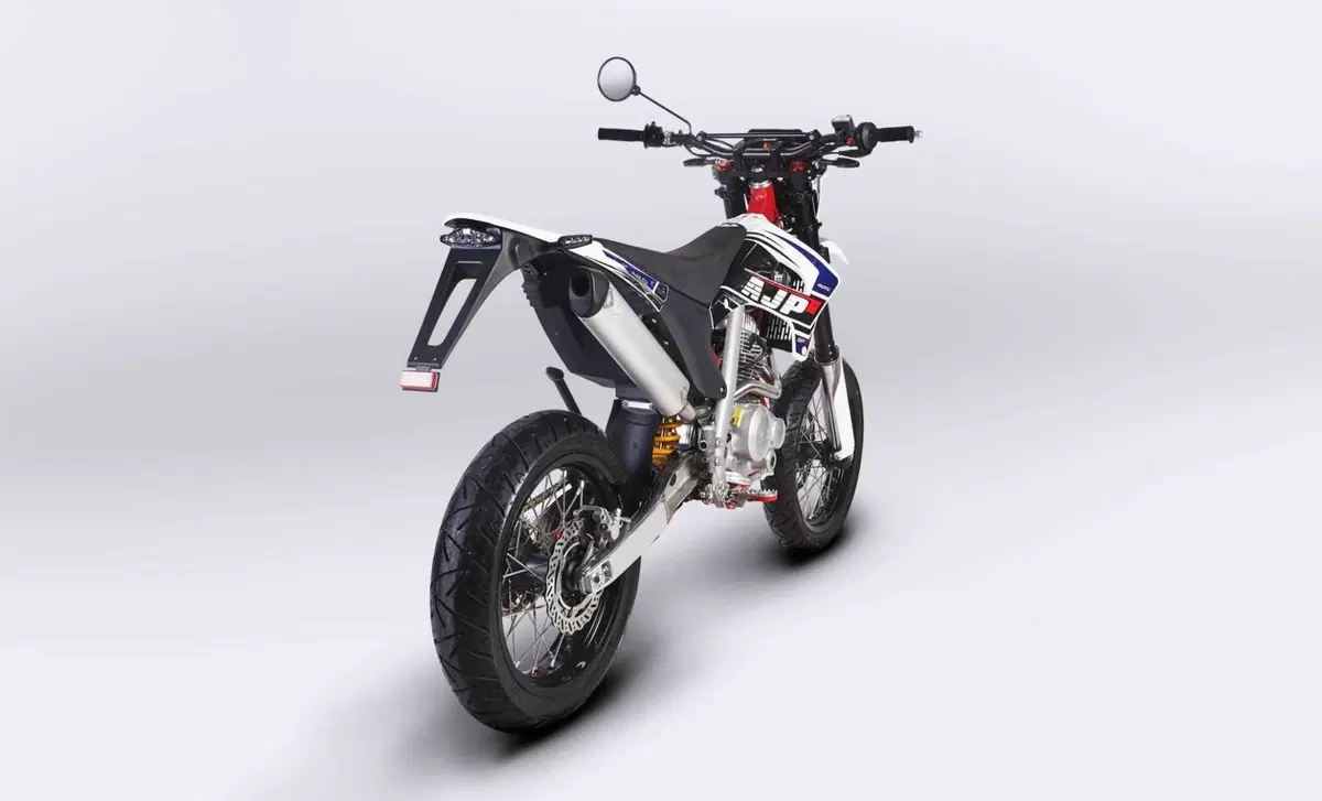 AJP SPR 125 SPR 125 Supermoto (2023 - 26) (3)