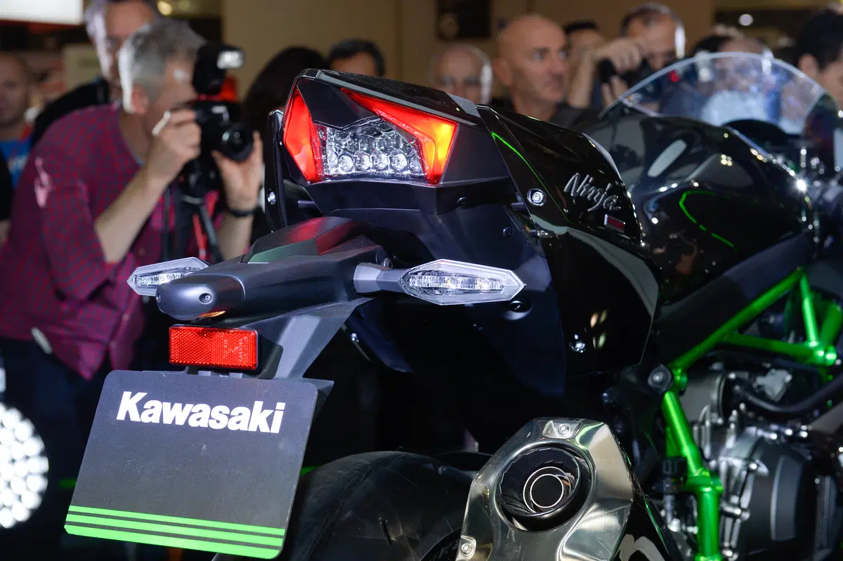 Kawasaki Ninja H2 2015 (35)