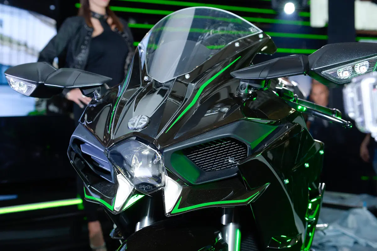 Kawasaki Ninja H2 2015 (43)