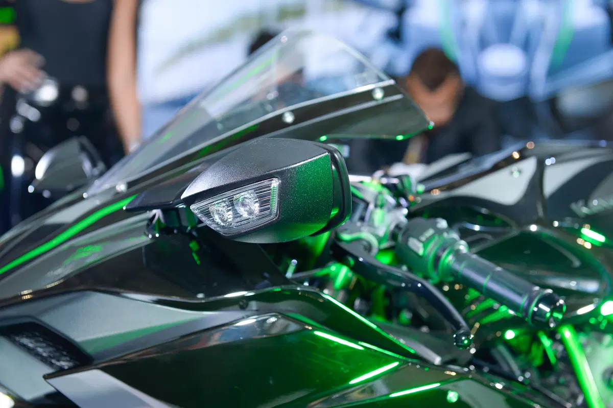 Kawasaki Ninja H2 2015 (45)
