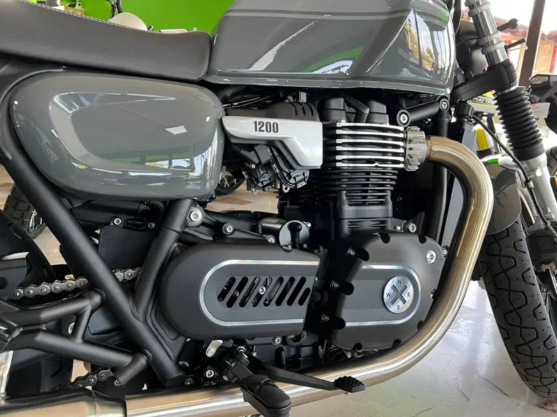 Brixton Motorcycles Cromwell 1200 (2022 - 26) (5)