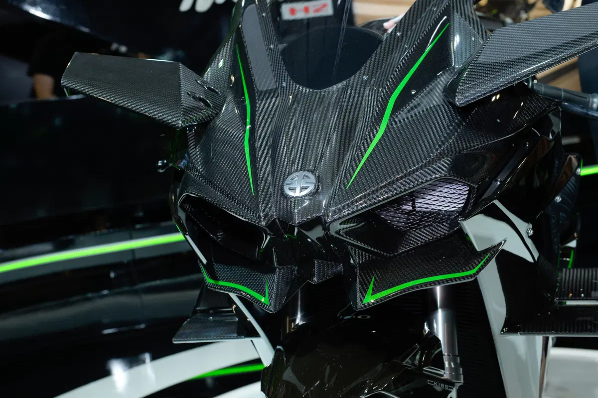 Kawasaki Ninja H2R 2015 (8)