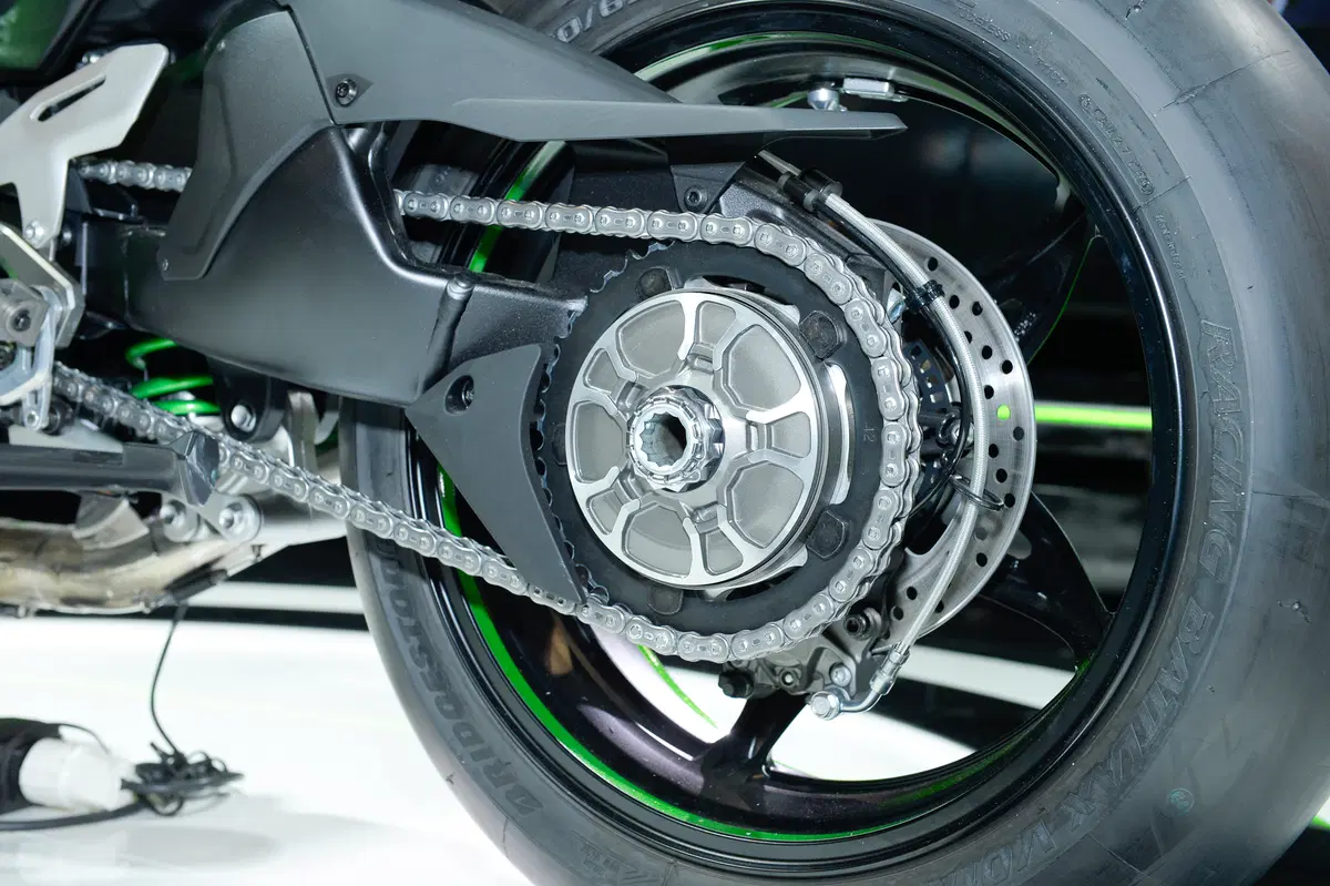 Kawasaki Ninja H2R 2015 (9)