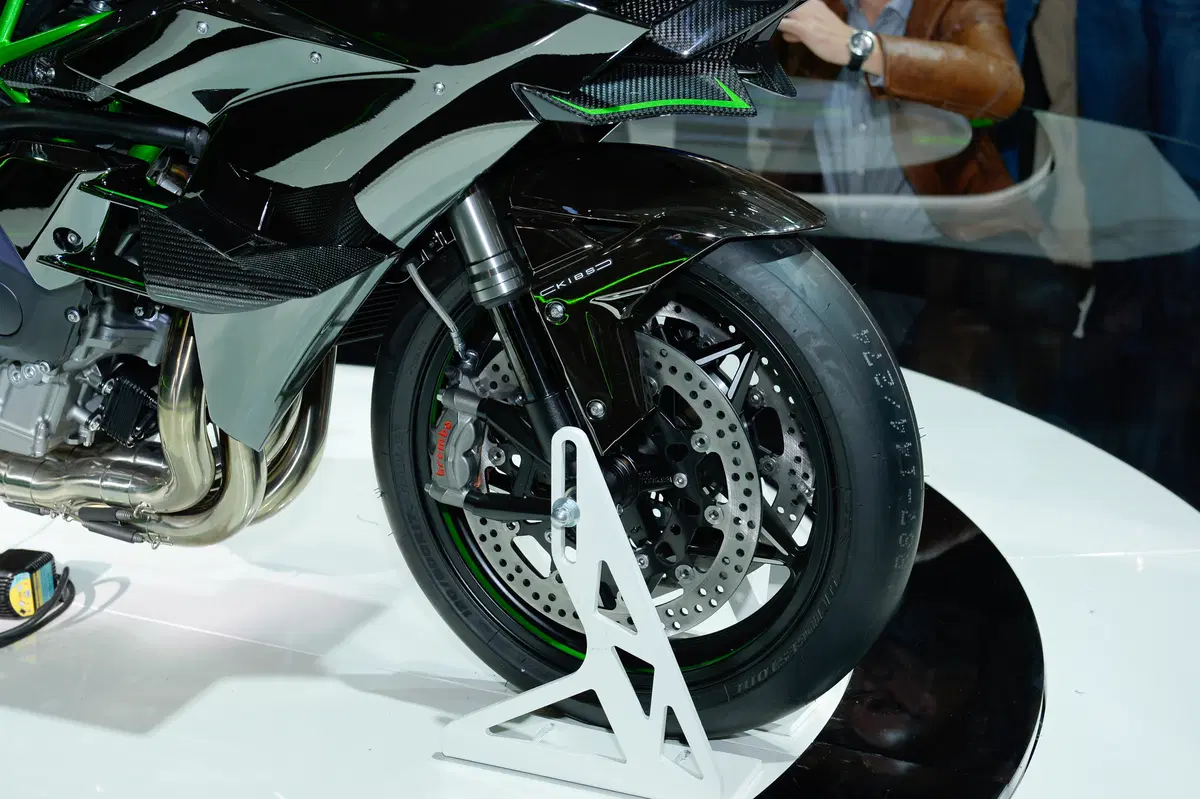 Kawasaki Ninja H2R 2015 (11)