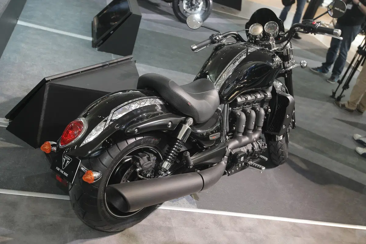 Triumph Rocket X 2015 (2)