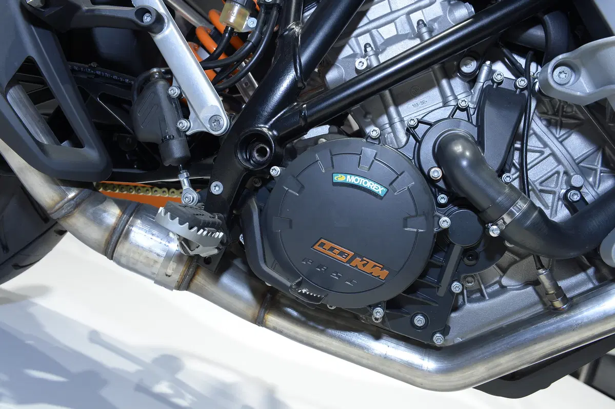KTM Adventure 1050 2015 (13)