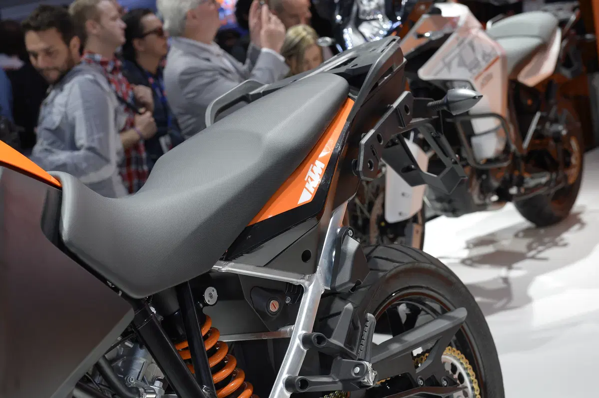 KTM Adventure 1050 2015 (17)