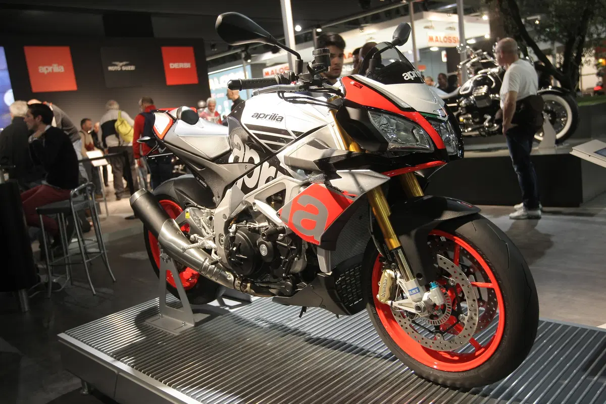 Aprilia Tuono V4 1100