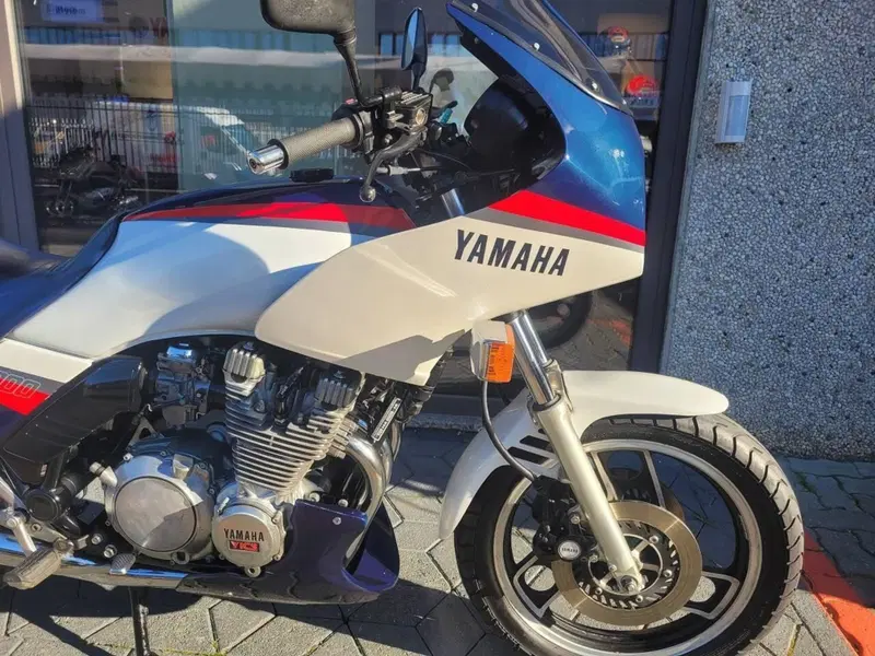 Yamaha XJ 900 F (7)