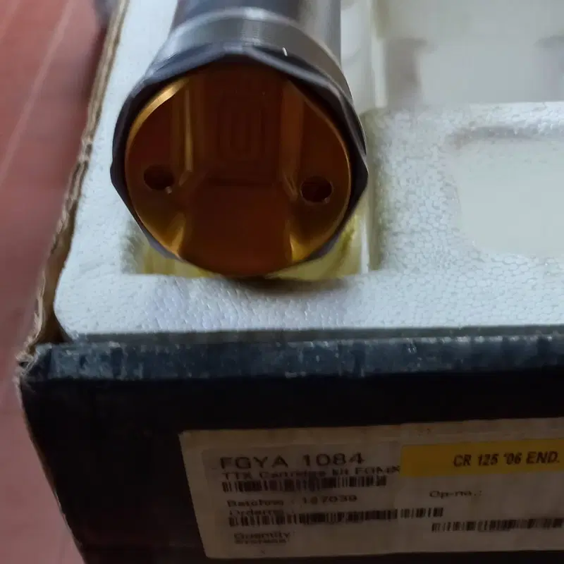 Ohlins FGYA1084 Cartucce TTX Kyb 46 Honda Kawasaki Öhlins (2)