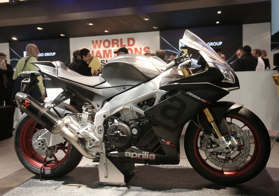 Aprilia RSV4 RR 2015