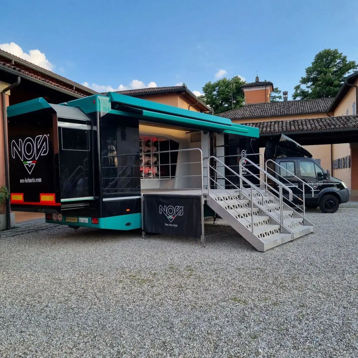 Il NOS Helmets Hospitality Truck il 10 settembre da Valeri Sport (3)