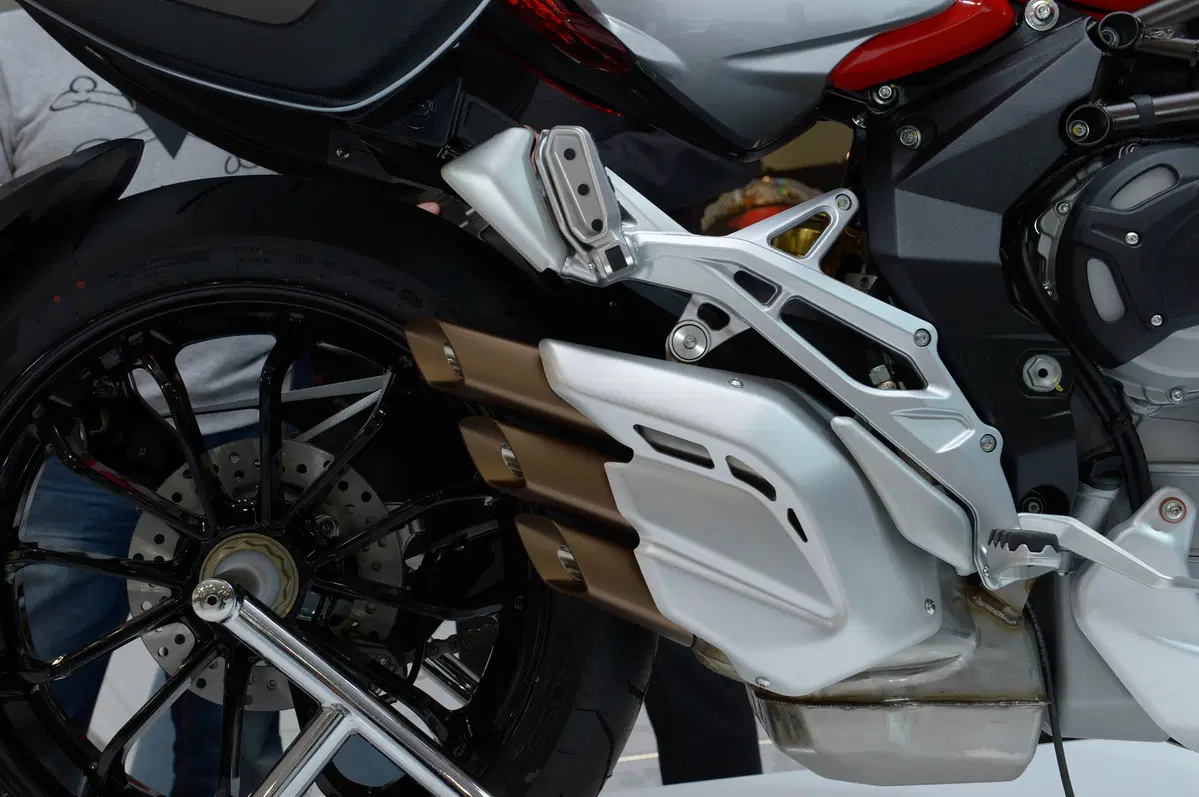 MV Agusta Strada 800 (2)