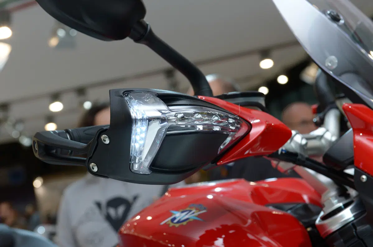 MV Agusta Strada 800 (3)