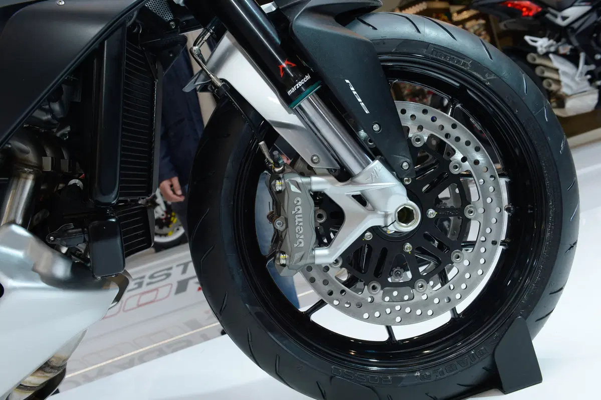 MV Agusta Strada 800 (11)