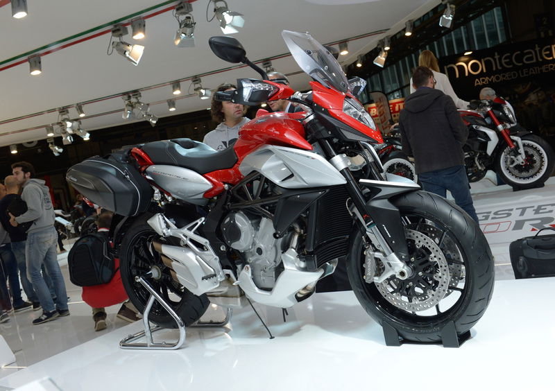 MV Agusta Stradale 800