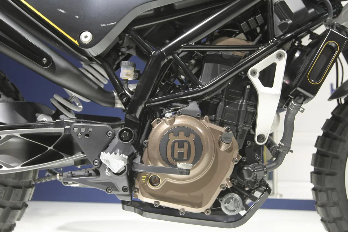 Husqvarna concept 401 Svartpilen (8)